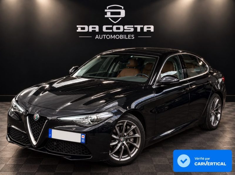 ALFA ROMEO GIULIA 2.0T 200 Cv - TOIT OUVRANT / GPS - GARANTIE 12 MOIS NATIONALE 