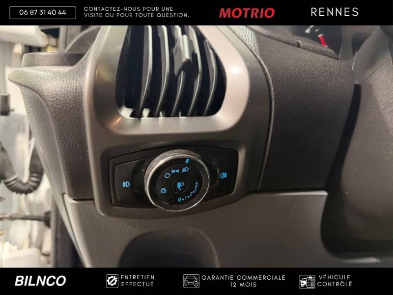Ford Transit Custom 290 L1H1 2.2 TDCi 125 ch – GARANTIE 12 MOIS / ATTELAGE 
