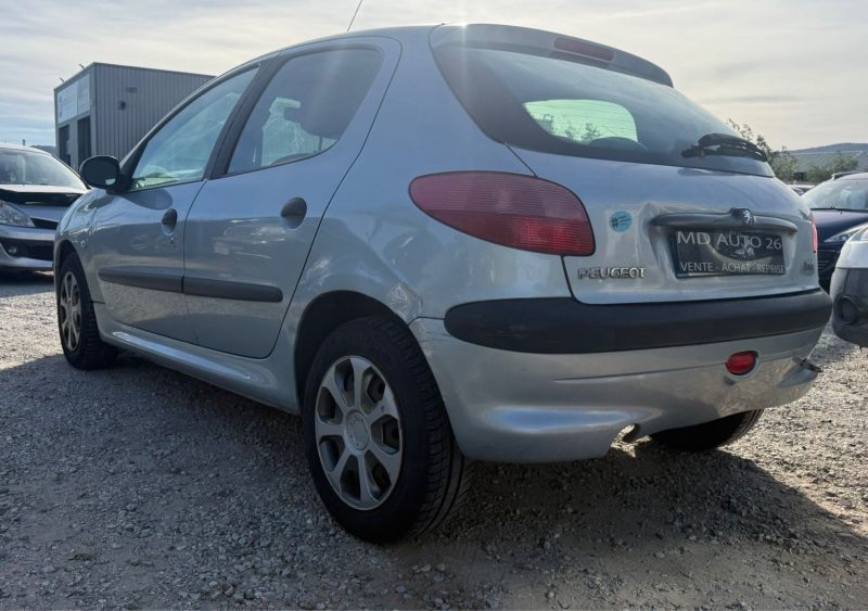 Peugeot 206 1.4i 75Ch Garantie