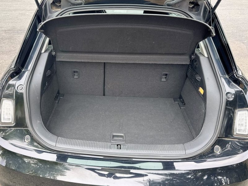 AUDI A1 1.4 TDI 90 Ambiente - CT VIERGE - DISTRIBUTION FAITE 