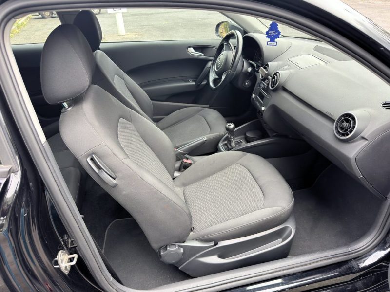 AUDI A1 1.4 TDI 90 Ambiente - CT VIERGE - DISTRIBUTION FAITE 