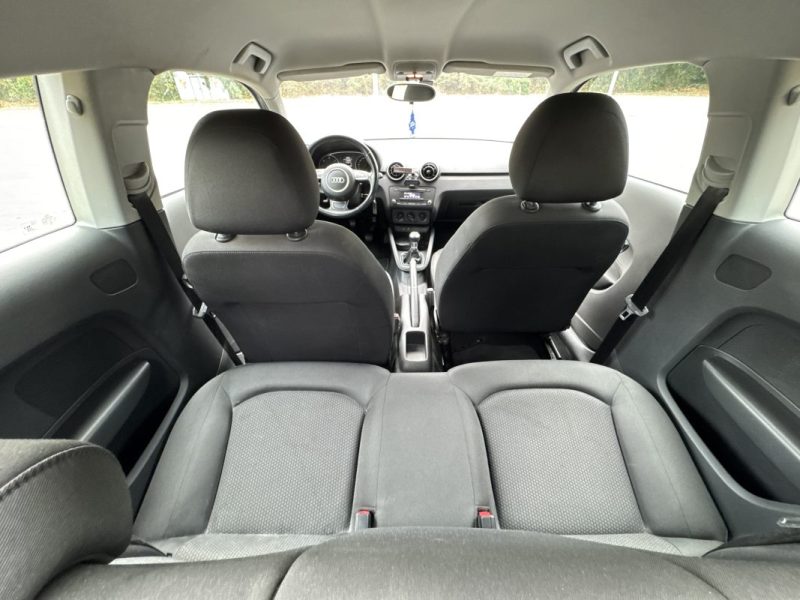 AUDI A1 1.4 TDI 90 Ambiente - CT VIERGE - DISTRIBUTION FAITE 
