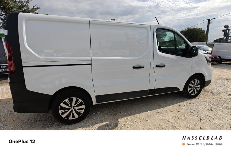 NISSAN PRIMASTAR 2.0DCI  L1H1 150CV AUTOMATIQUE  2.0 DCI 150 1997CM3 150CV  2022