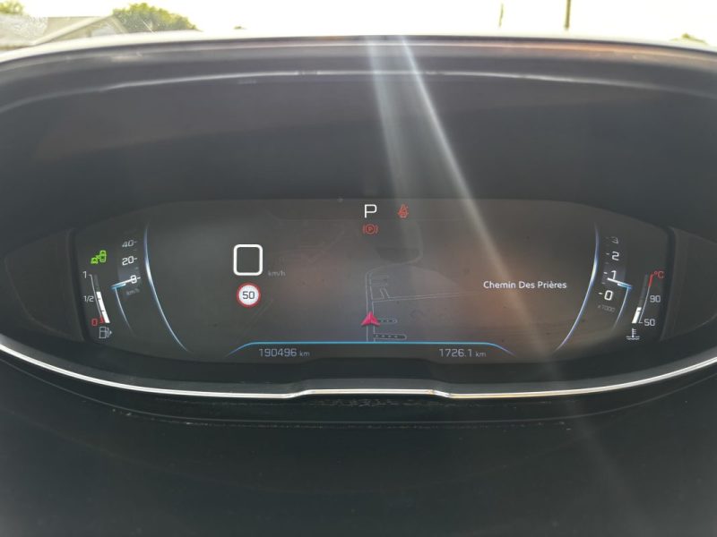 PEUGEOT 3008 SUV 1.6 BLUEHDI 120 ALLURE 2017 - GARANTIE JUSQU'A 48 MOIS