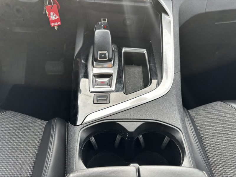 PEUGEOT 3008 SUV 1.6 BLUEHDI 120 ALLURE 2017 - GARANTIE JUSQU'A 48 MOIS