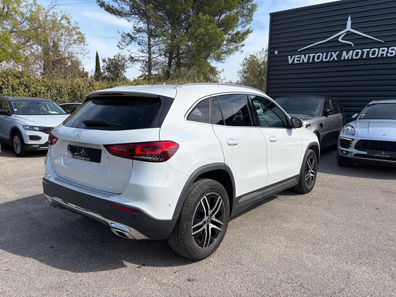 MERCEDES GLA PROGRESSIVE LINE 7 G-DCT