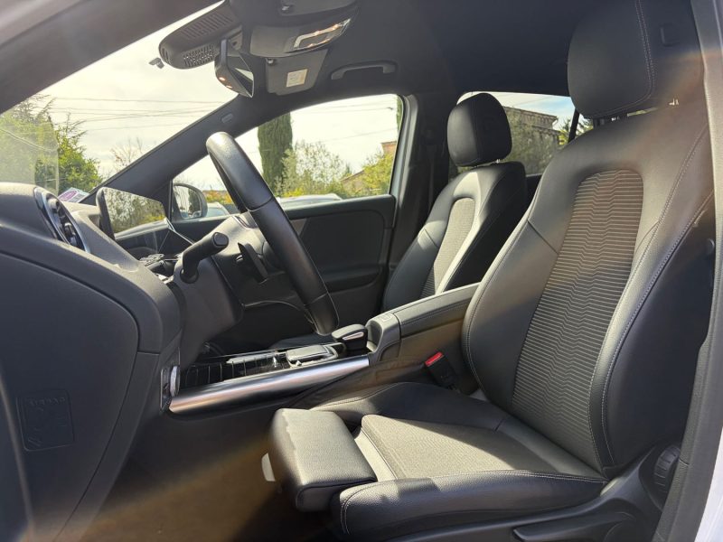 MERCEDES GLA PROGRESSIVE LINE 7 G-DCT
