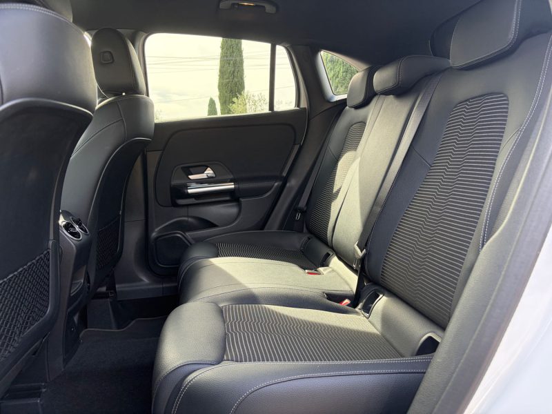 MERCEDES GLA PROGRESSIVE LINE 7 G-DCT