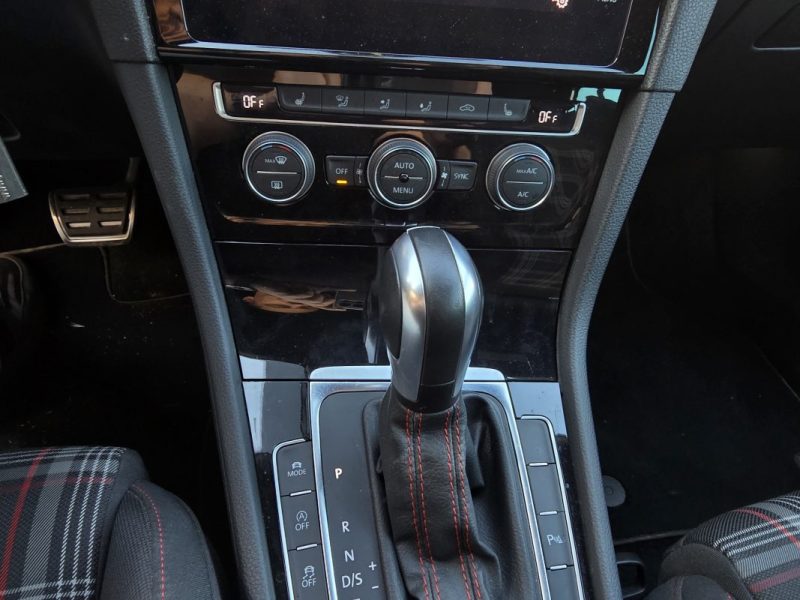 VOLKSWAGEN GOLF VOLKSWAGEN GOLF VII 2.0 TSI 245CH GTI PERFORMANCE DSG7 5P 2020