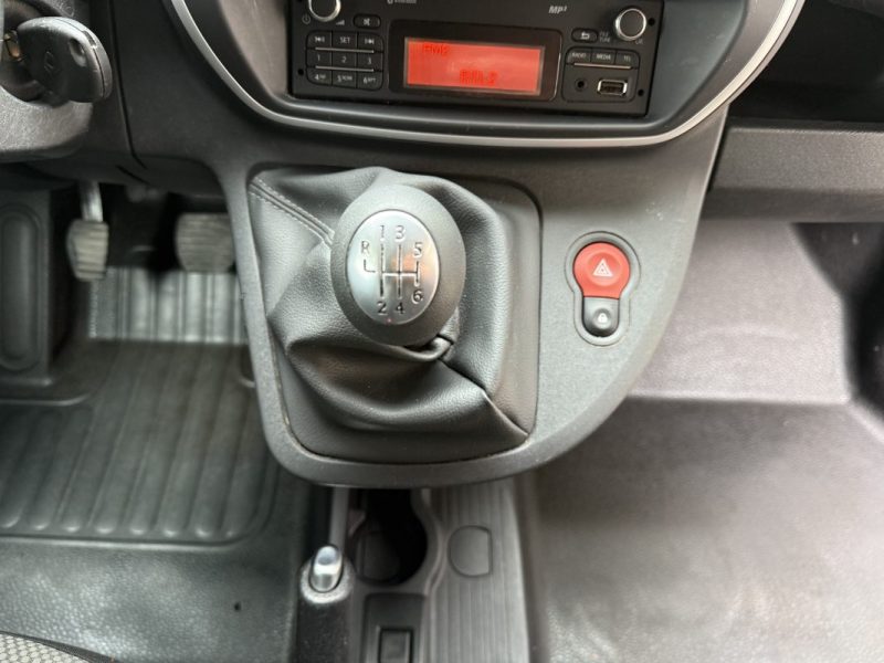RENAULT KANGOO 1.5 DCI 95 3 PLACES BOÎTE 6 DISTRIBUTION NEUVE  2020