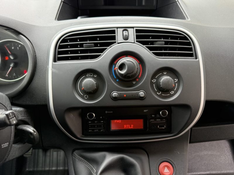 RENAULT KANGOO 1.5 DCI 95 3 PLACES BOÎTE 6 DISTRIBUTION NEUVE  2020