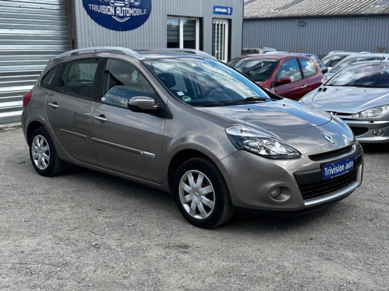 RENAULT CLIO 1.2 16 V 101CH 2010