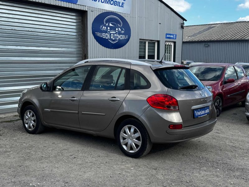 RENAULT CLIO 1.2 16 V 101CH 2010