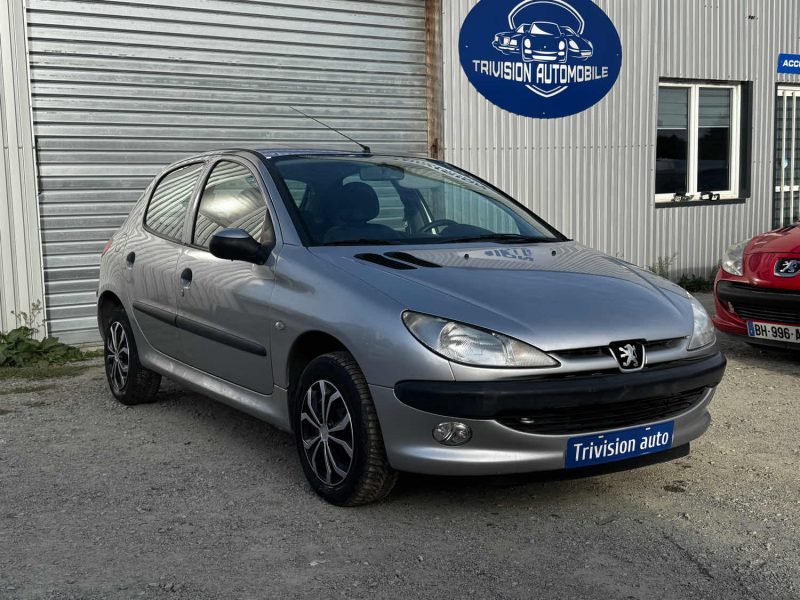 PEUGEOT 206 1.4 PREMIUM 2000