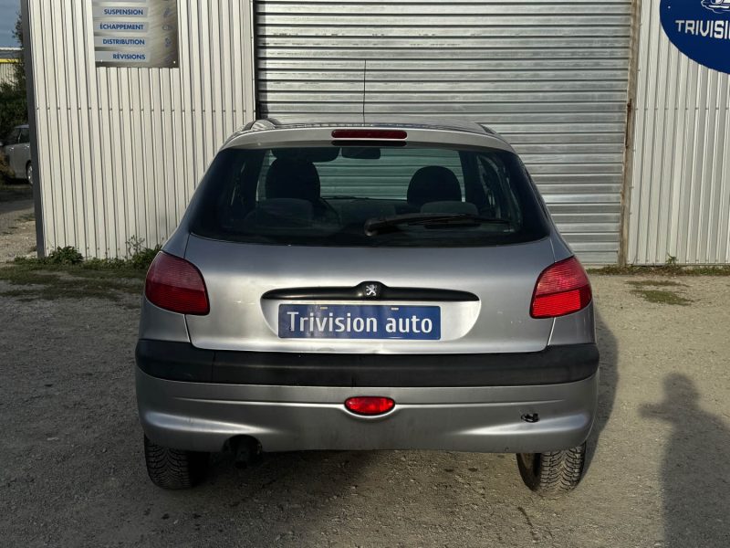 PEUGEOT 206 1.4 PREMIUM 2000
