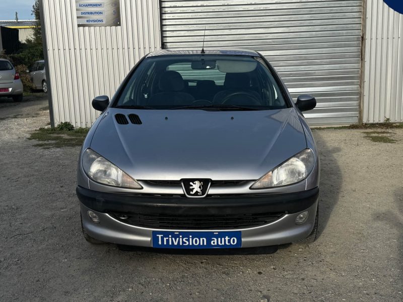PEUGEOT 206 1.4 PREMIUM 2000