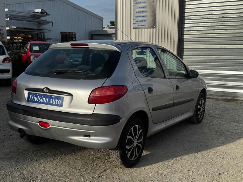 PEUGEOT 206 1.4 PREMIUM 2000