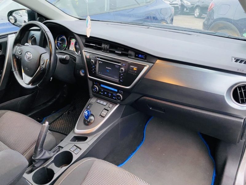 TOYOTA AURIS TOURING SPORTS 1.8 HYBRID 136h DYNAMIC BUSINESS