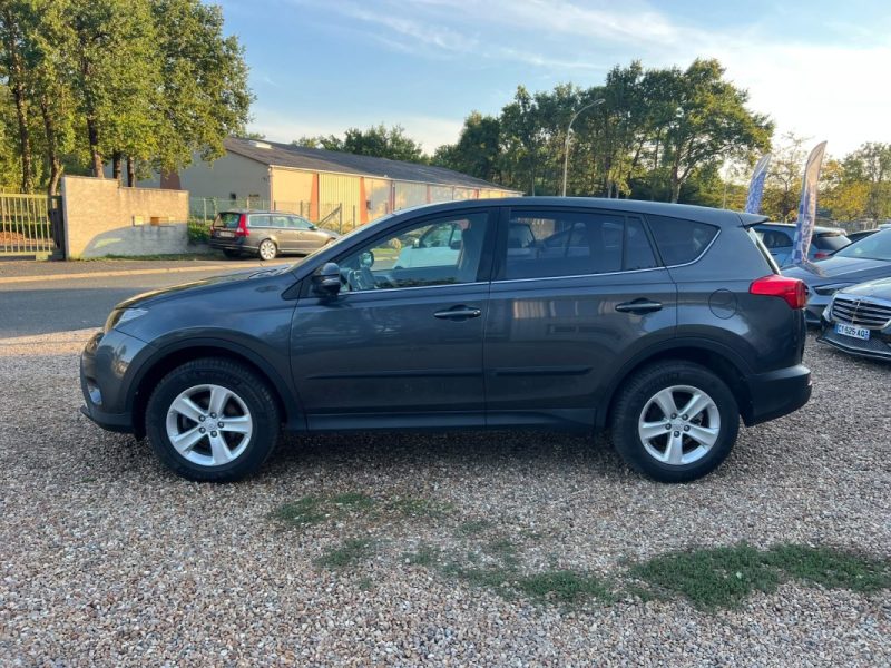 TOYOTA RAV4 124 D-4D 2WD LIFE