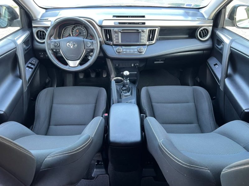 TOYOTA RAV4 124 D-4D 2WD LIFE
