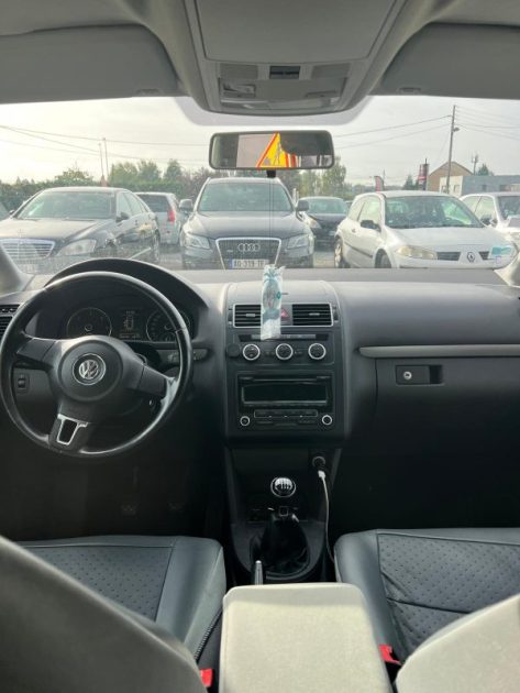 VOLKSWAGEN TOURAN 1.6 TDI 2012