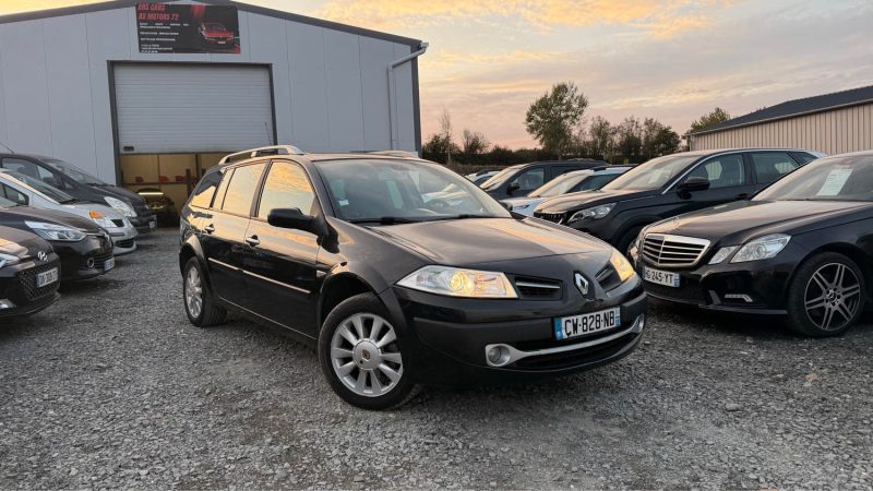 RENAULT MEGANE PHASE 2 1.6 ESSENCE 112CV 2008