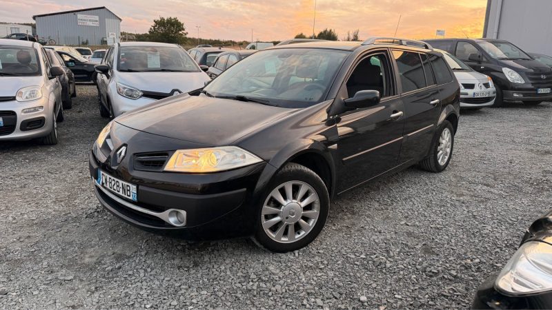RENAULT MEGANE PHASE 2 1.6 ESSENCE 112CV 2008