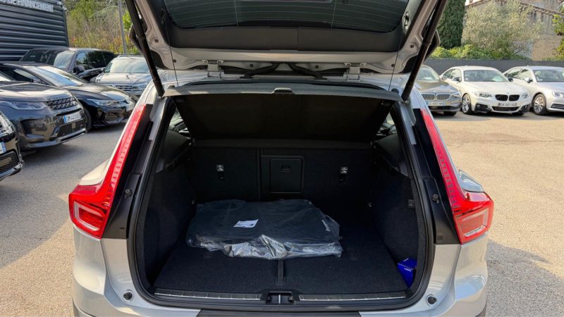 VOLVO XC40 ULTIMATE /TOIT PANO/SIEGE;VOLANT CHAUFFANT/