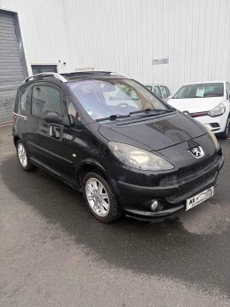 PEUGEOT 1007 1.6 TU 16V 109ch