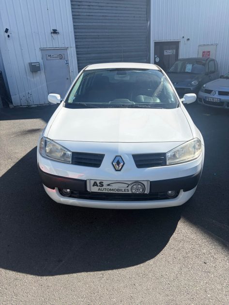 RENAULT MEGANE II 1.4 16V 98ch