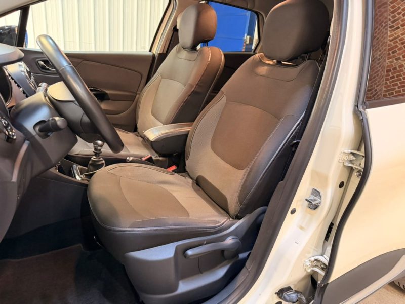 Renault Captur 1.5 dCi 110CH INTENS 