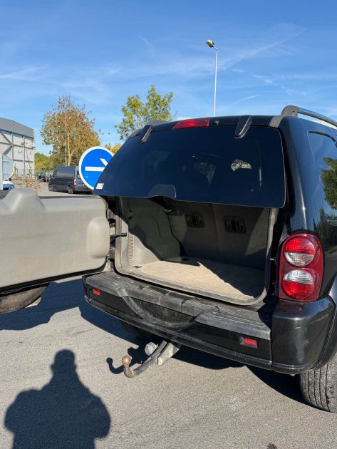 JEEP CHEROKEE 2.8 CRD 4X4 BOITE AUTOMATIQUE  2005