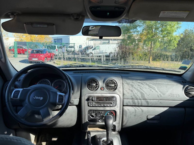 JEEP CHEROKEE 2.8 CRD 4X4 BOITE AUTOMATIQUE  2005
