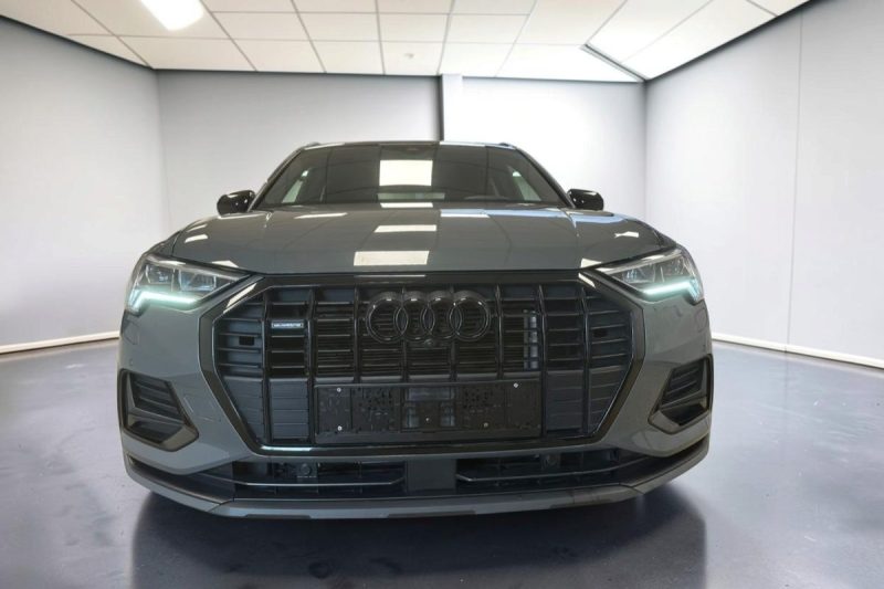 AUDI Q3 40 TDI QUATTRO BLACK EDITION 