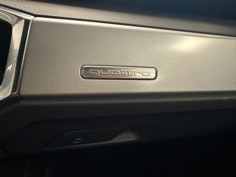 AUDI Q3 40 TDI QUATTRO BLACK EDITION 