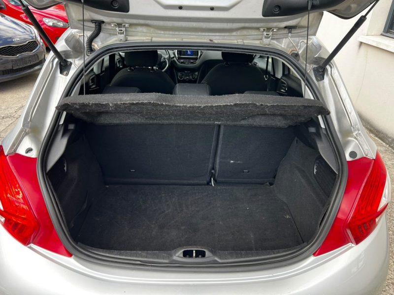 PEUGEOT 208 1.2 VTI 82 ACTIVE 2014