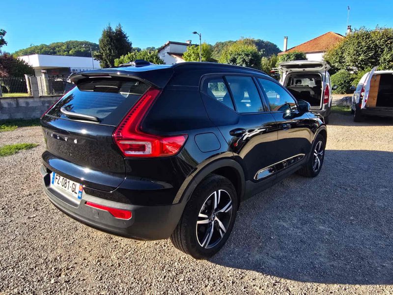 VOLVO XC40 R-DESIGN 2021