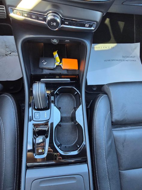 VOLVO XC40 R-DESIGN 2021