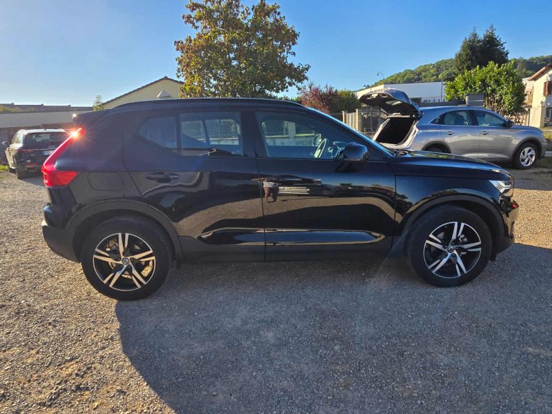 VOLVO XC40 R-DESIGN 2021