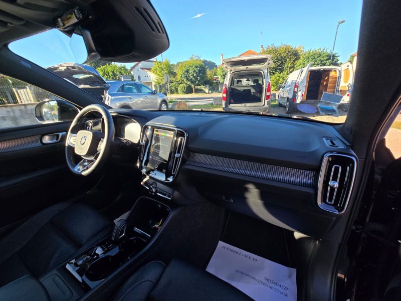 VOLVO XC40 R-DESIGN 2021