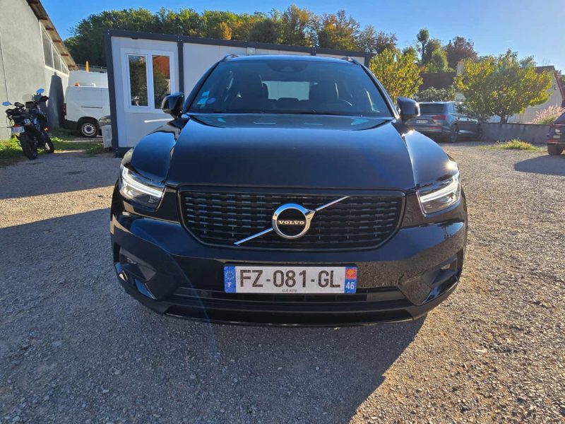 VOLVO XC40 R-DESIGN 2021