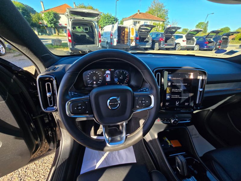 VOLVO XC40 R-DESIGN 2021
