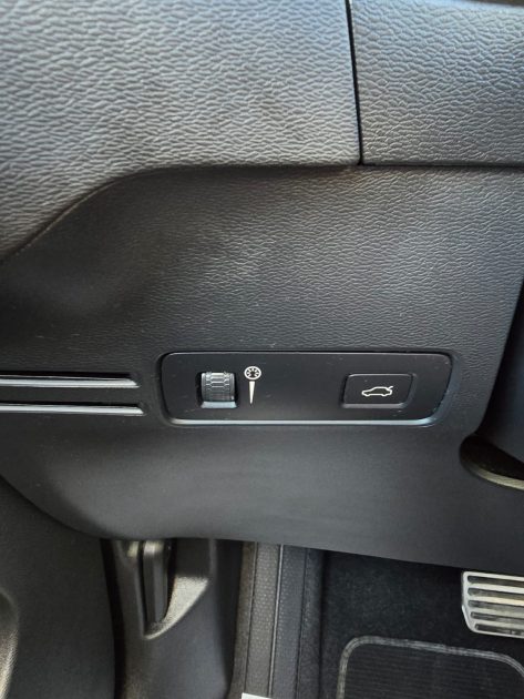 VOLVO XC40 R-DESIGN 2021