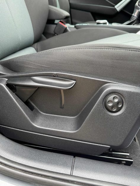 AUDI Q2 BUSINESS LINE 2020