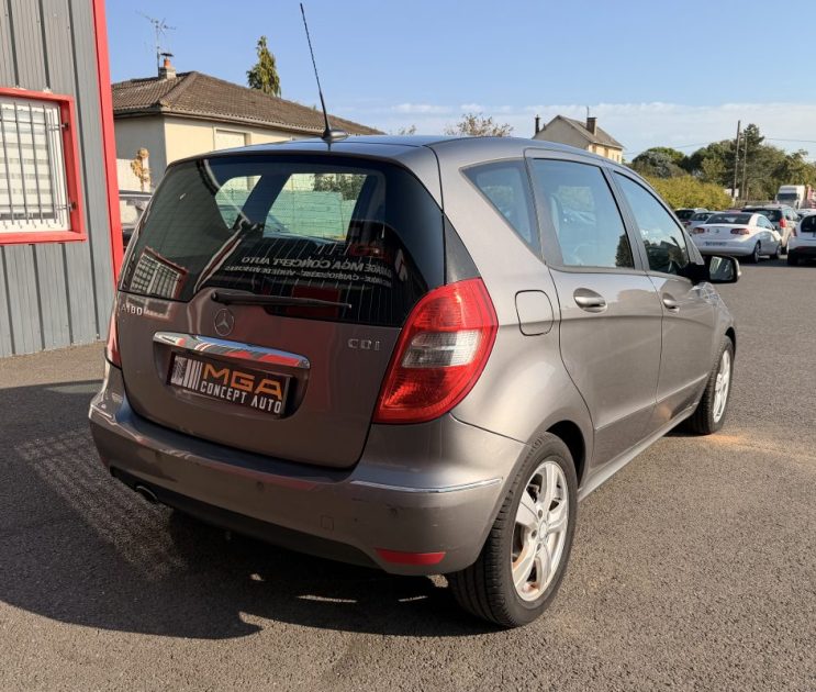 MERCEDES-BENZ CLASSE A 180 CDI
