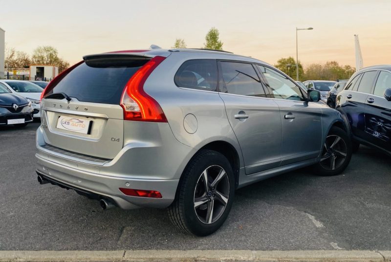 VOLVO XC60 R-DESIGN 181ch D4 AWD