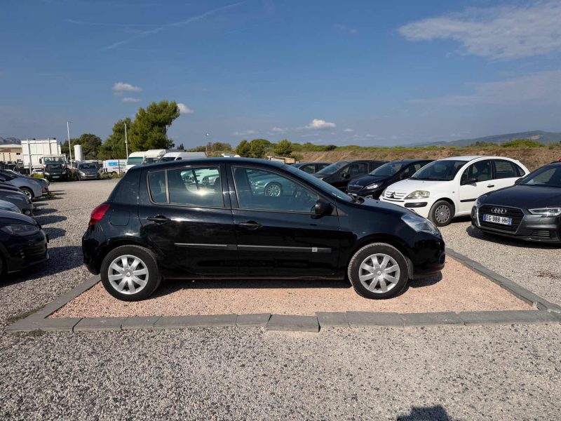RENAULT CLIO 1.5 DCI 75CV 2013 33800 KM ORGINE