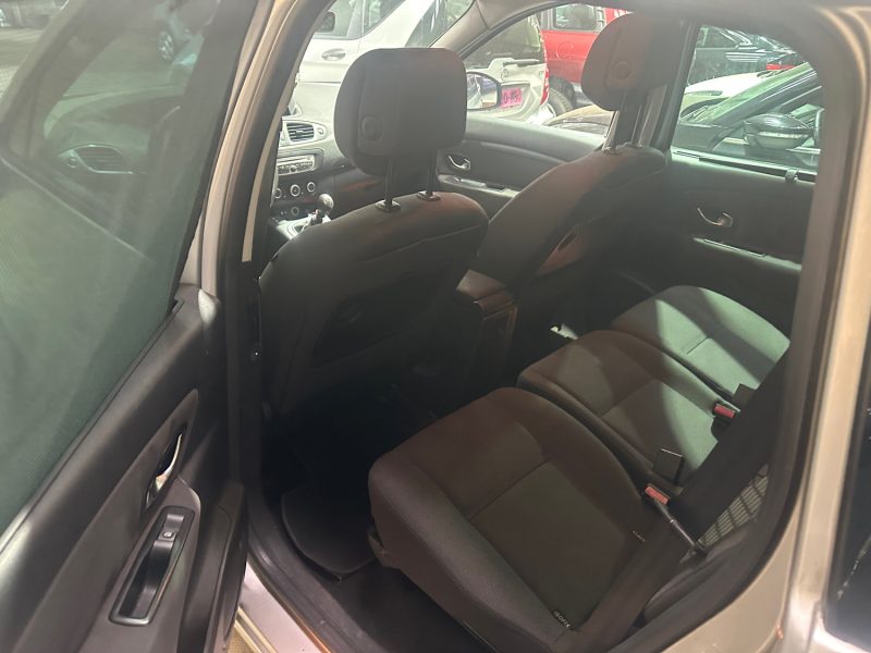 RENAULT GRAND SCENIC 1.5 DCI 110 CV DYNAMIQUE 2011