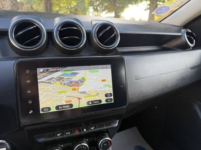 DACIA DUSTER 1.3 TCE 150 GPS / CARPLAY / CAMERA RECUL / ATTELAGE / 1ERE MAIN 2022