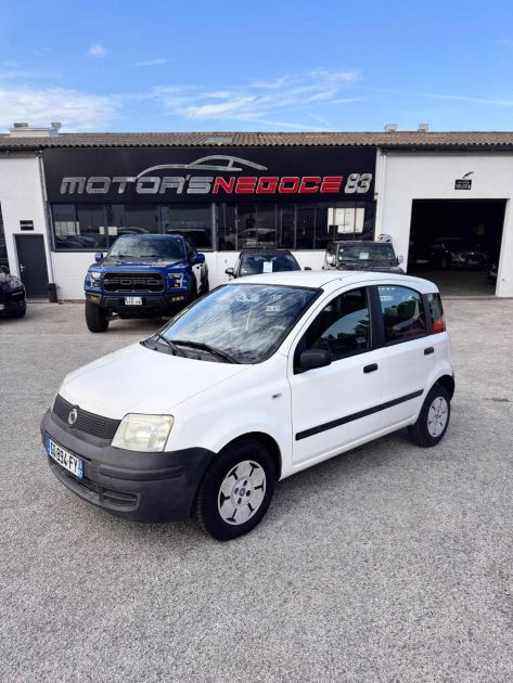 FIAT PANDA 1.1 TEAM DISTRIBUTION A JOUR